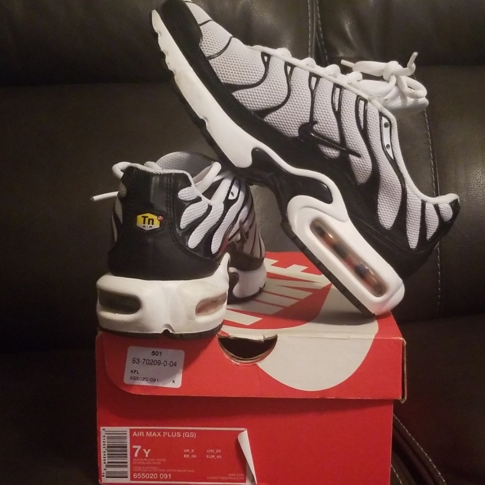 Air max plus - Picture 2 of 4